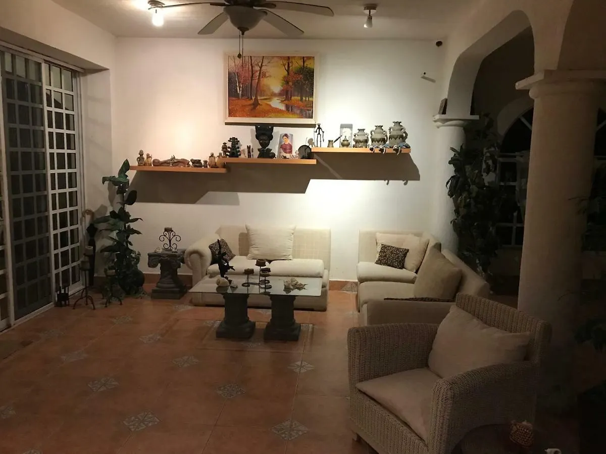 La Floresta Bed and Breakfast Cancún Bed & Breakfast