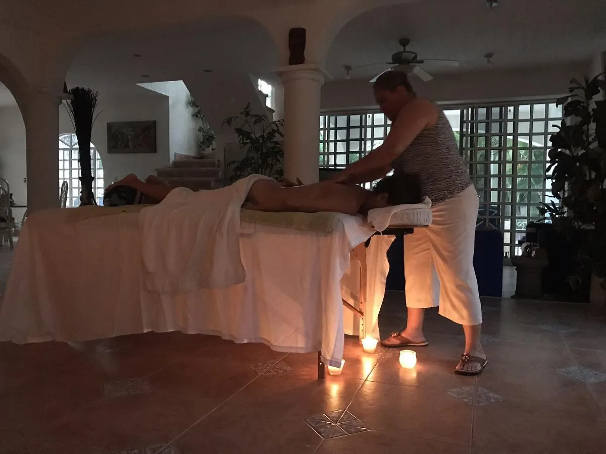 La Floresta Bed & Breakfast Cancun